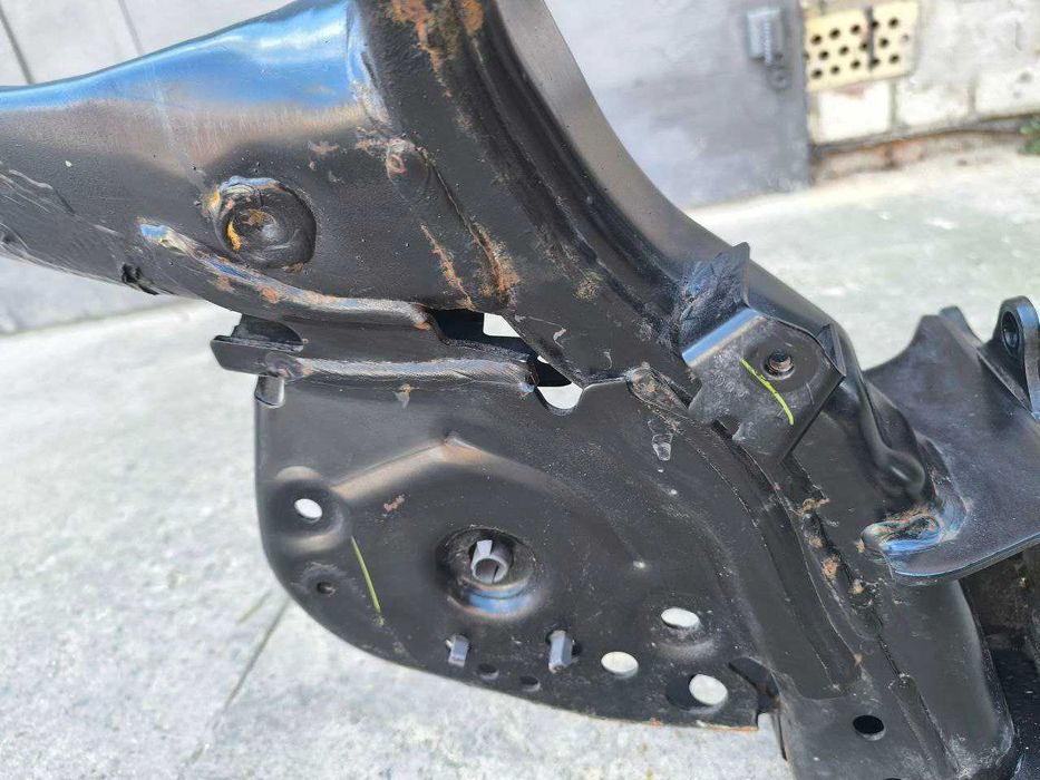 Балка задняя Mazda CX-30 AWD (DGJ428B0XC) под восстановление