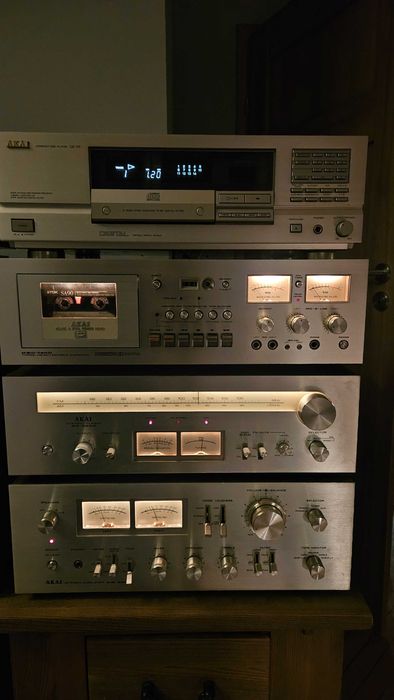 Wieża Akai vintage AM 2800