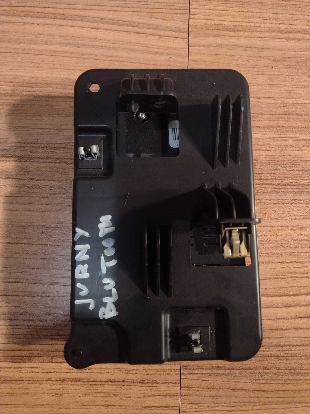 Dodge Journey Freemont 14- moduł Uconnect hands free bluetooth