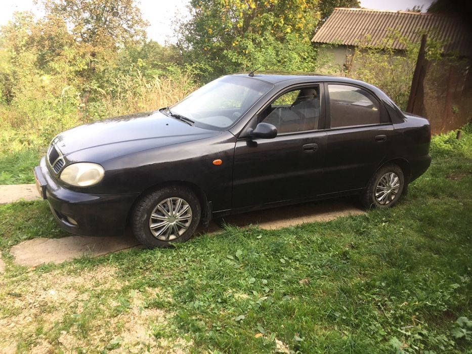 Легковий пвтомобіль Daewoo Lanos