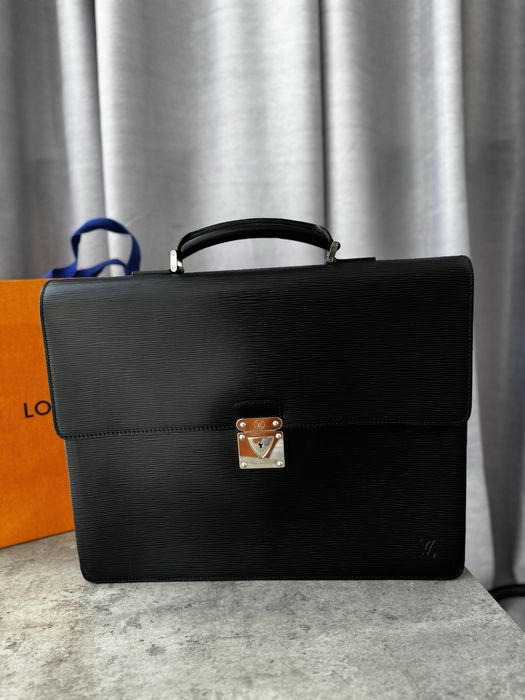 Портфель Louis Vuitton
