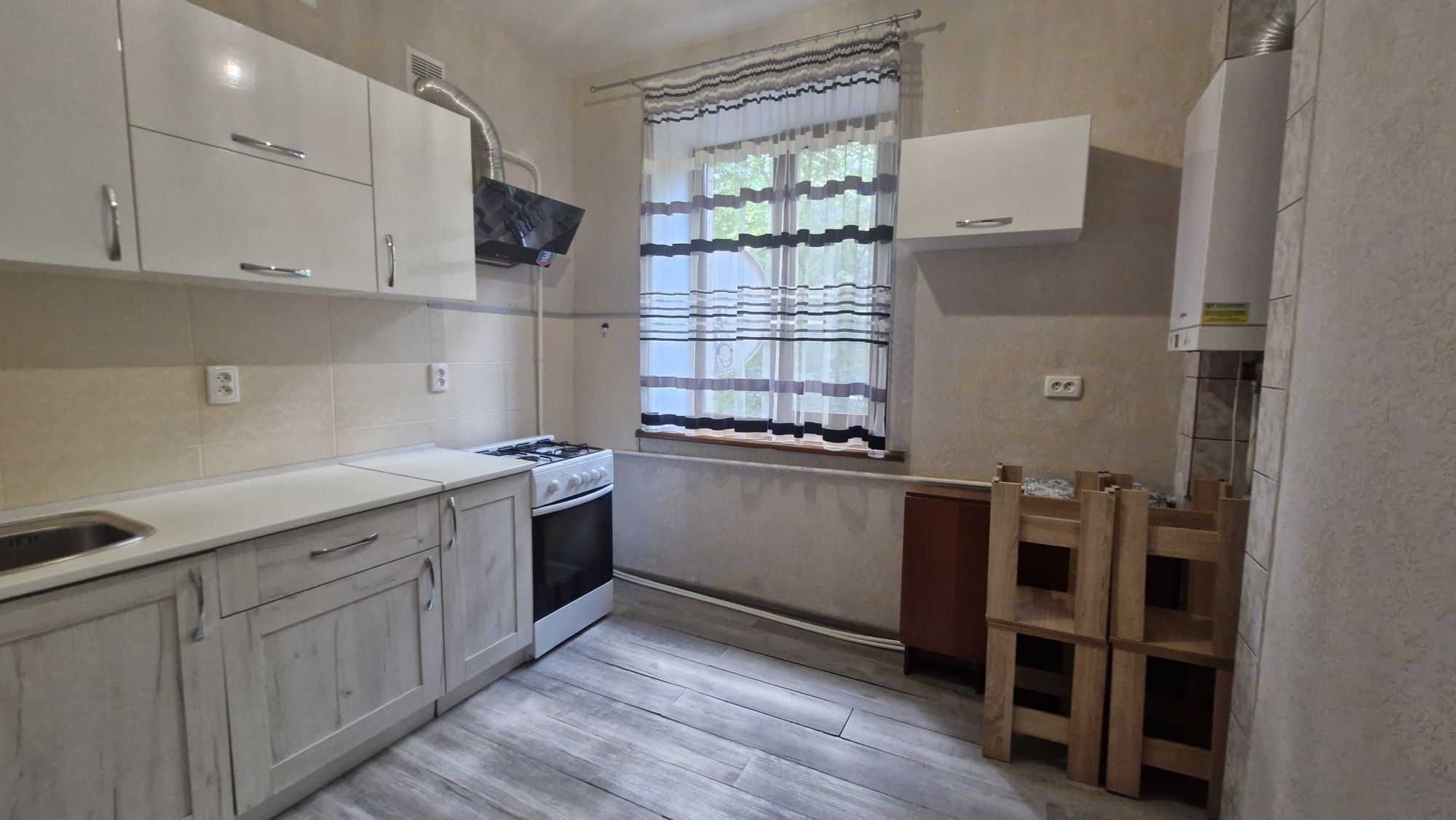Продаж 2  кімн квартири