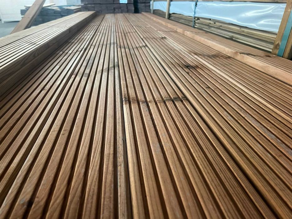 Madeira para Terraço – PINHO TRATADO CASTANHO