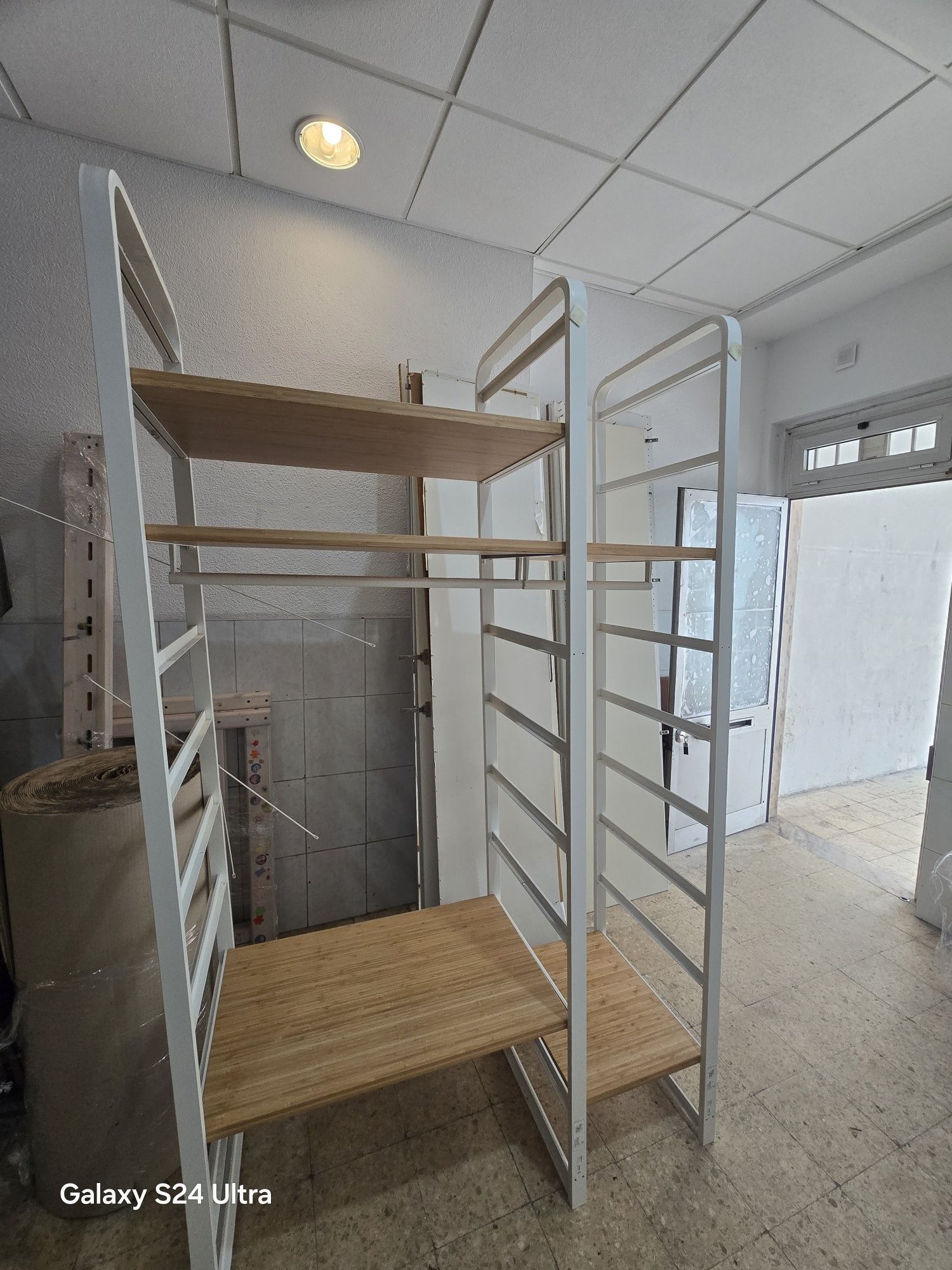 Estante ikea  arrumação