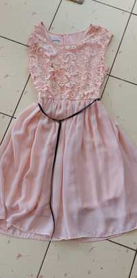 Sukienka różowa śliczna