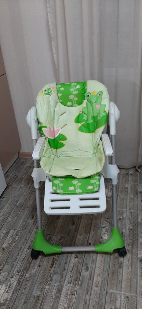 Столик для годування chicco