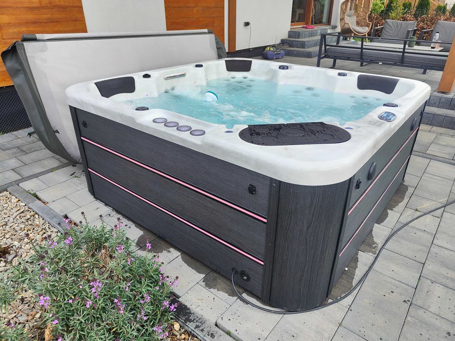 Nowe jacuzzi , wanna spa , Balboa , wifi , bluetooth, Transprt
