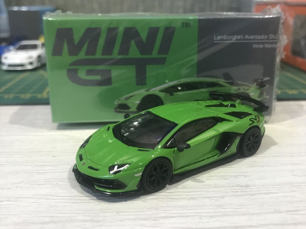 MiniGT Lamborghini SVJ 1:64