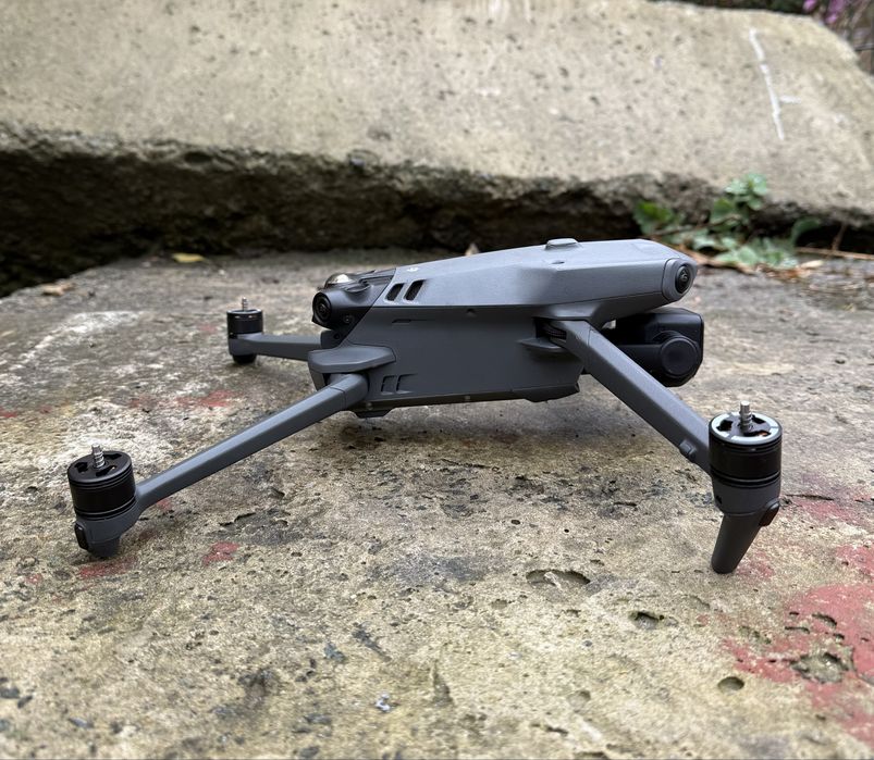 Тушка дрона Dji mavic 3e наліт 74 год.