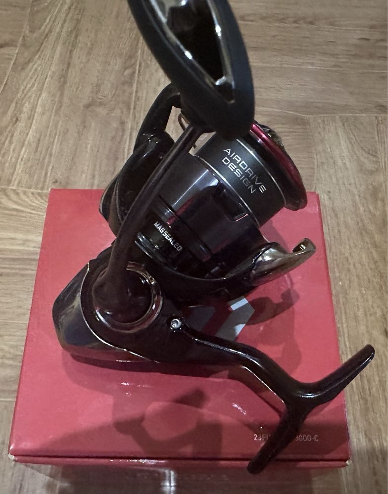 Котушка Daiwa 23 Fuego LT 3000-C