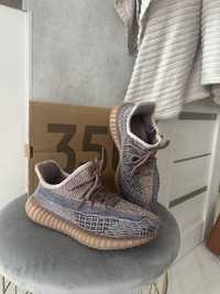 Продам кроссовки Adidas Yeezy Boost 350