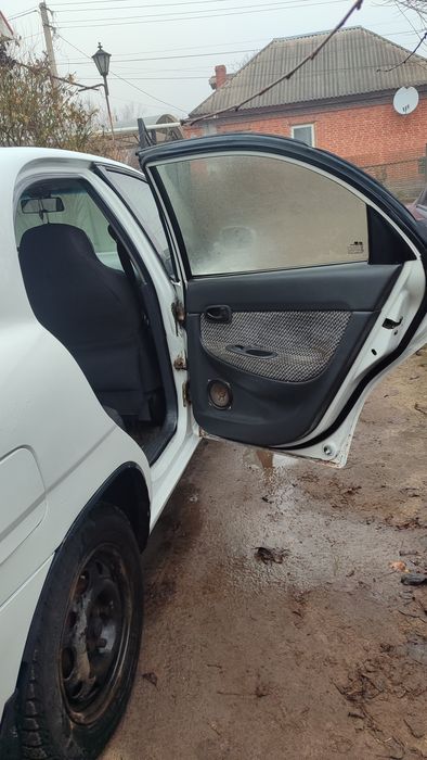 Daewoo Nubira 1 Авто яке купили в 2018 2000 року випуску. Двигун 1,6