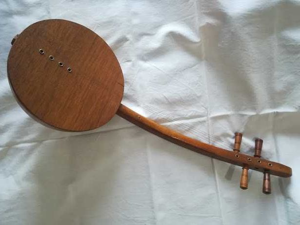 Réplica de instrumento para decoração
