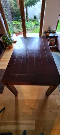 Stół drewniany, solidny, rozkładany