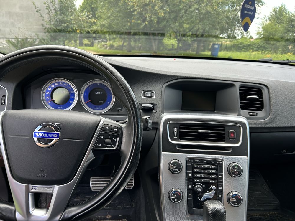 Volvo V60 2.4D5 R-Design 4x4 Polestar