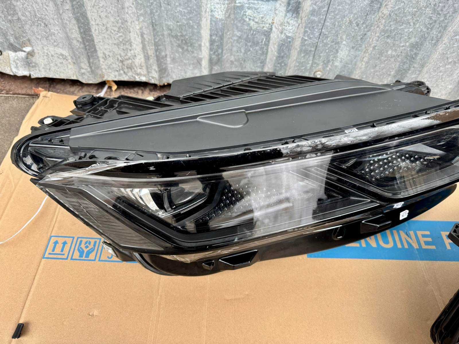 Фари VW TOUAREG III 2019-  FULL LED 761941082