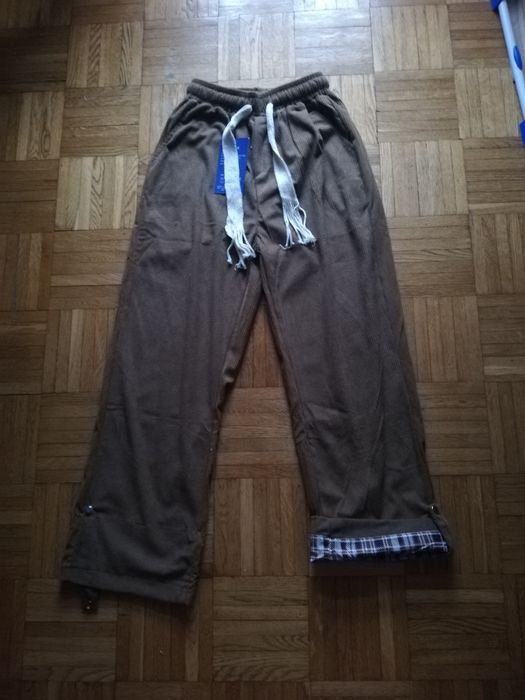 Spodnie nowe sztruksowe w r 152/158