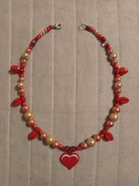 Naszyjnik handmade z zawieszką sercem, perełki
