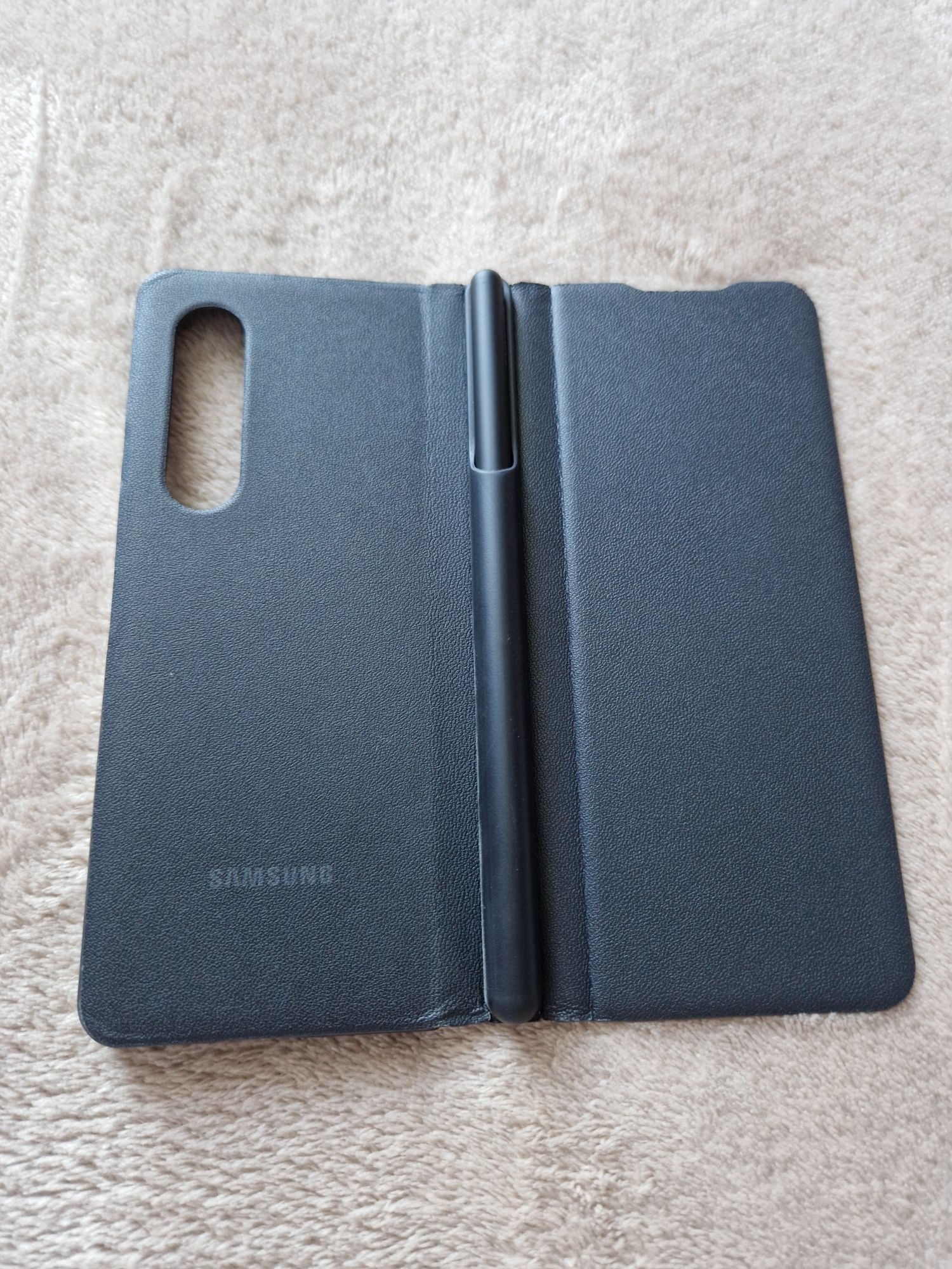 Etui Samsung Galaxy Z Fold3 5G z rysikiem