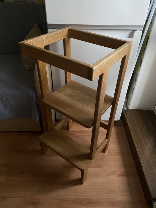 Вежа помічник для дитини