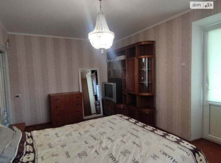 Оренда 2х кім кв на Космонавтів. 3поверх .