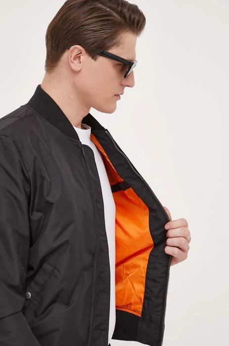 Бомбер alpha industries