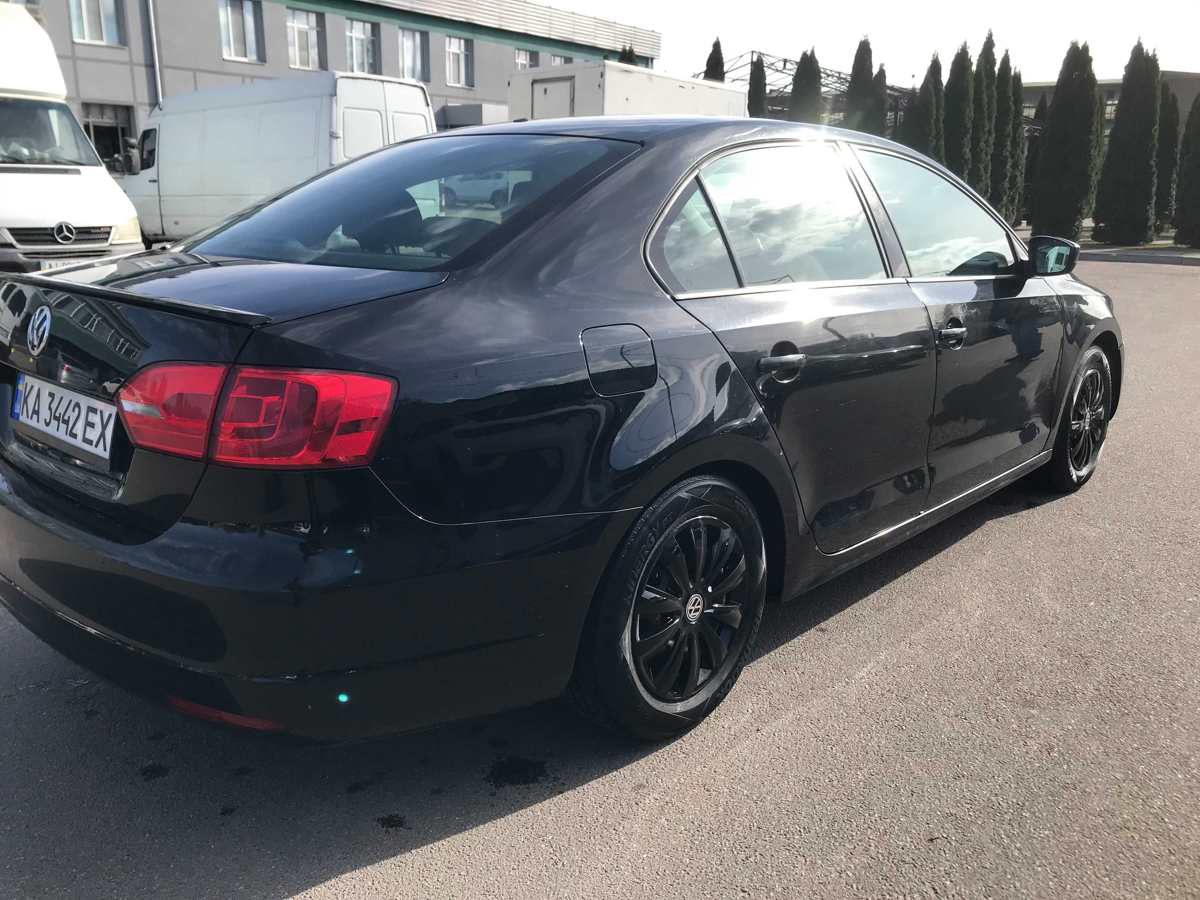 Аренда авто 640грн выкуп оренда под такси Jetta Fusion Camry гибрид