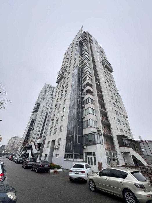 вул. Срібнокільська 3В , 56.6м2 біля метро Позняки Дарницький район