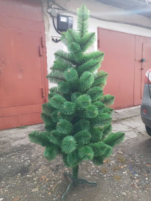 Сосна 1,50 м. новорічна штучна.