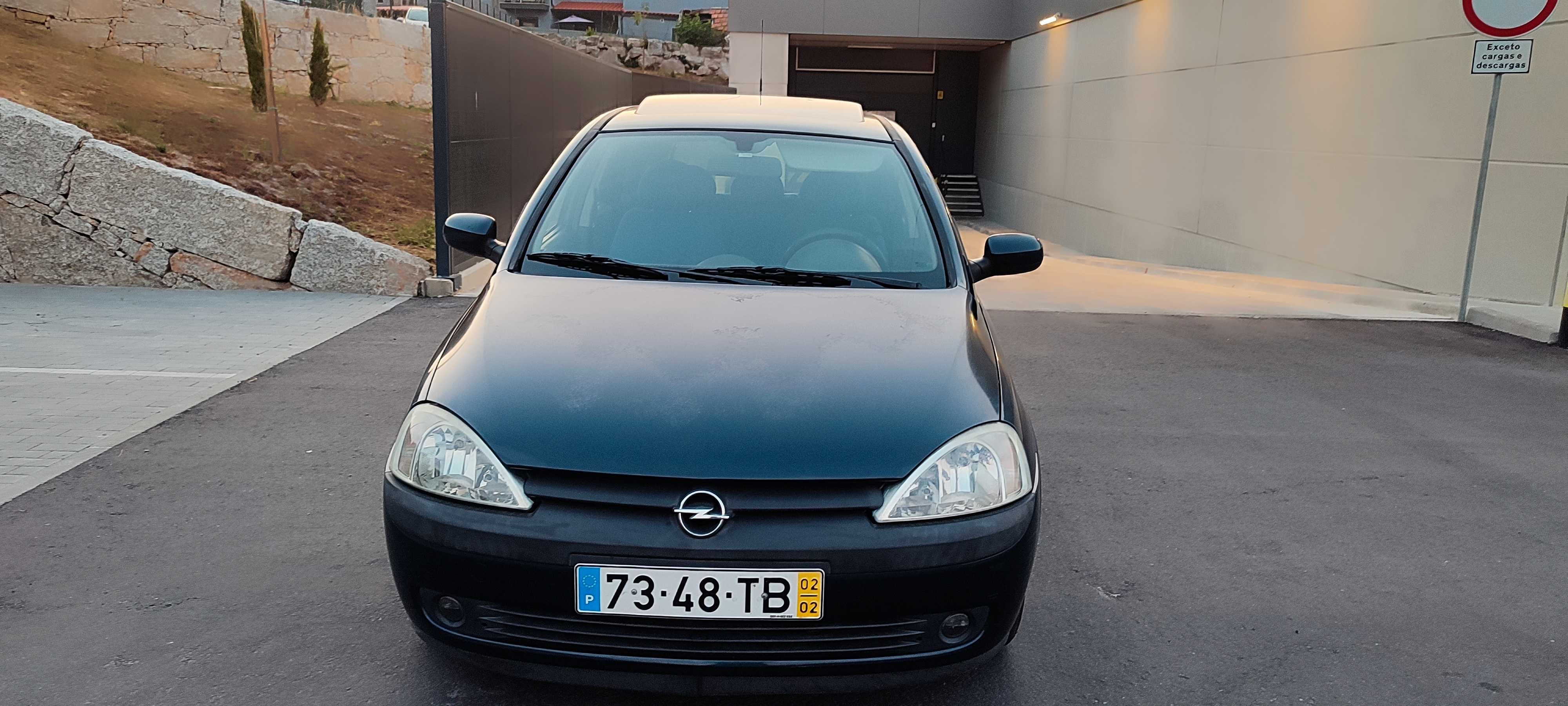 Opel Corsa 1.2 Nacional - 02