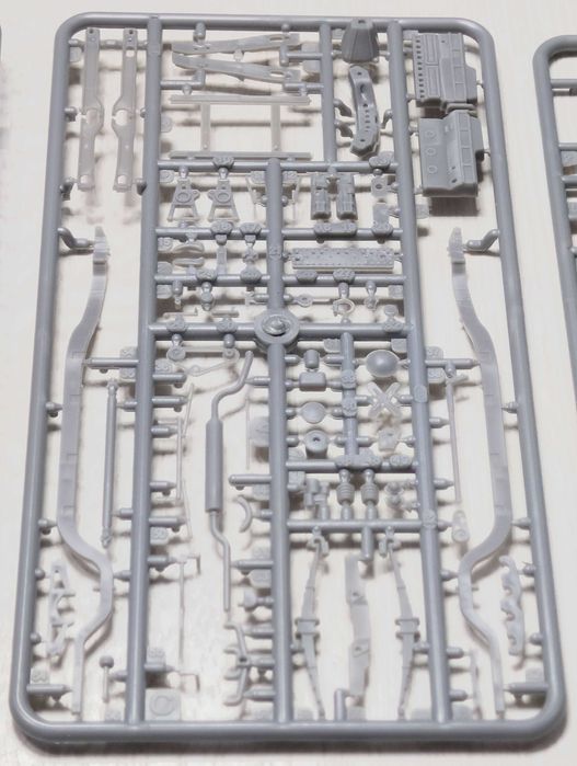 Сборная пластиковая модель автомобиля Packard Clipper (1:35)