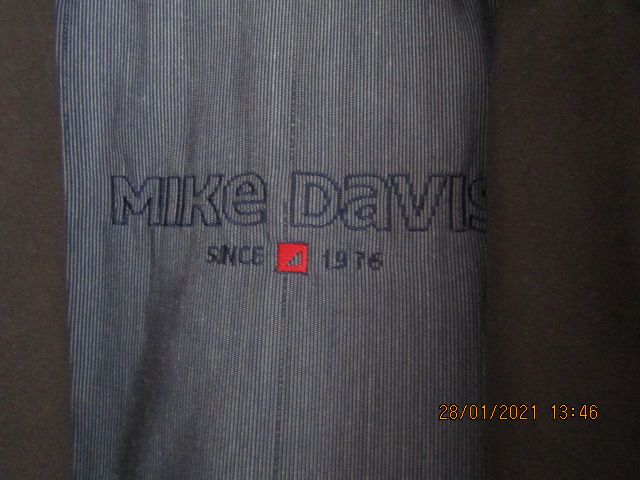 Blusão Mike Davis