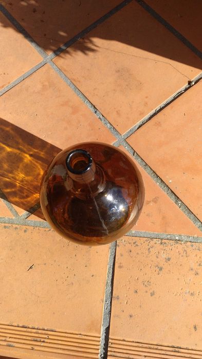 Garrafão antigo em bom estado