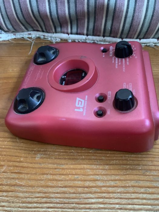 Zoom Model B1 em bom estado