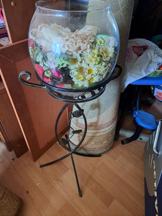 Stojak pod kwietnik masiezny bez kuli