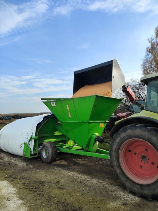 Pakowanie kukurydzy, wysłodków  w rękaw