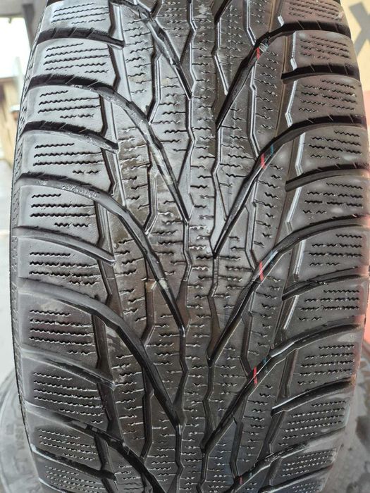 Комплект Зимових Шин  Kumho WinterCraft SUV Ice WS51 225/60 R17