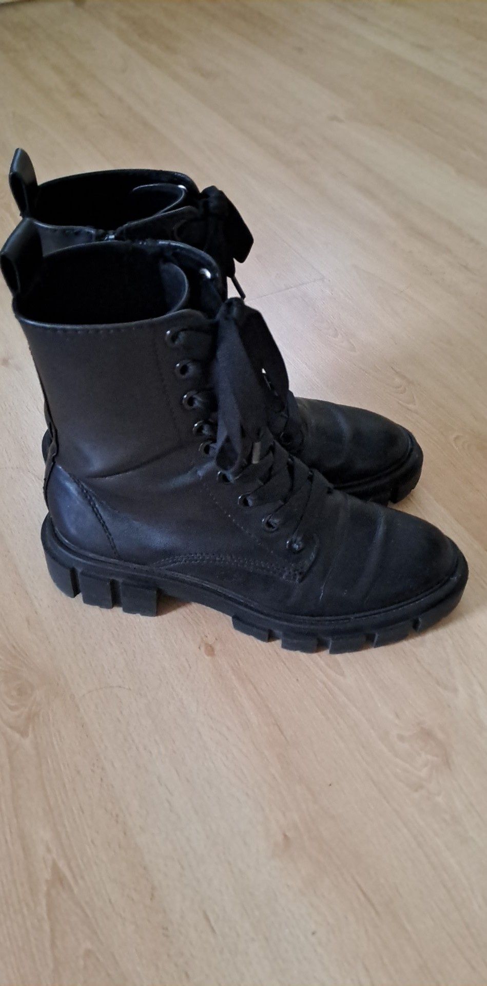 Buty na jesień firmy Stradivarius