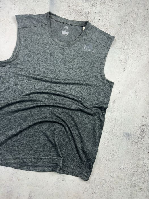 Спортивная майка Adidas оригинал Размер M