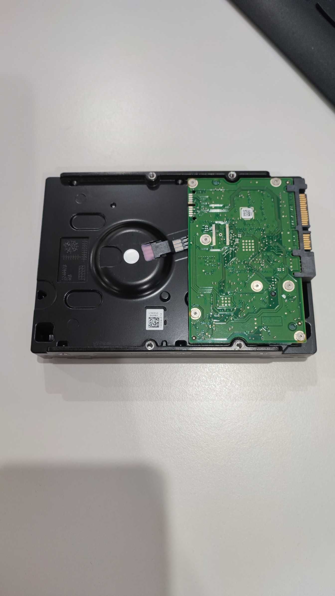 Seagate Barracuda XT 2TB 3,5" SATA6 - 1 rok pracy