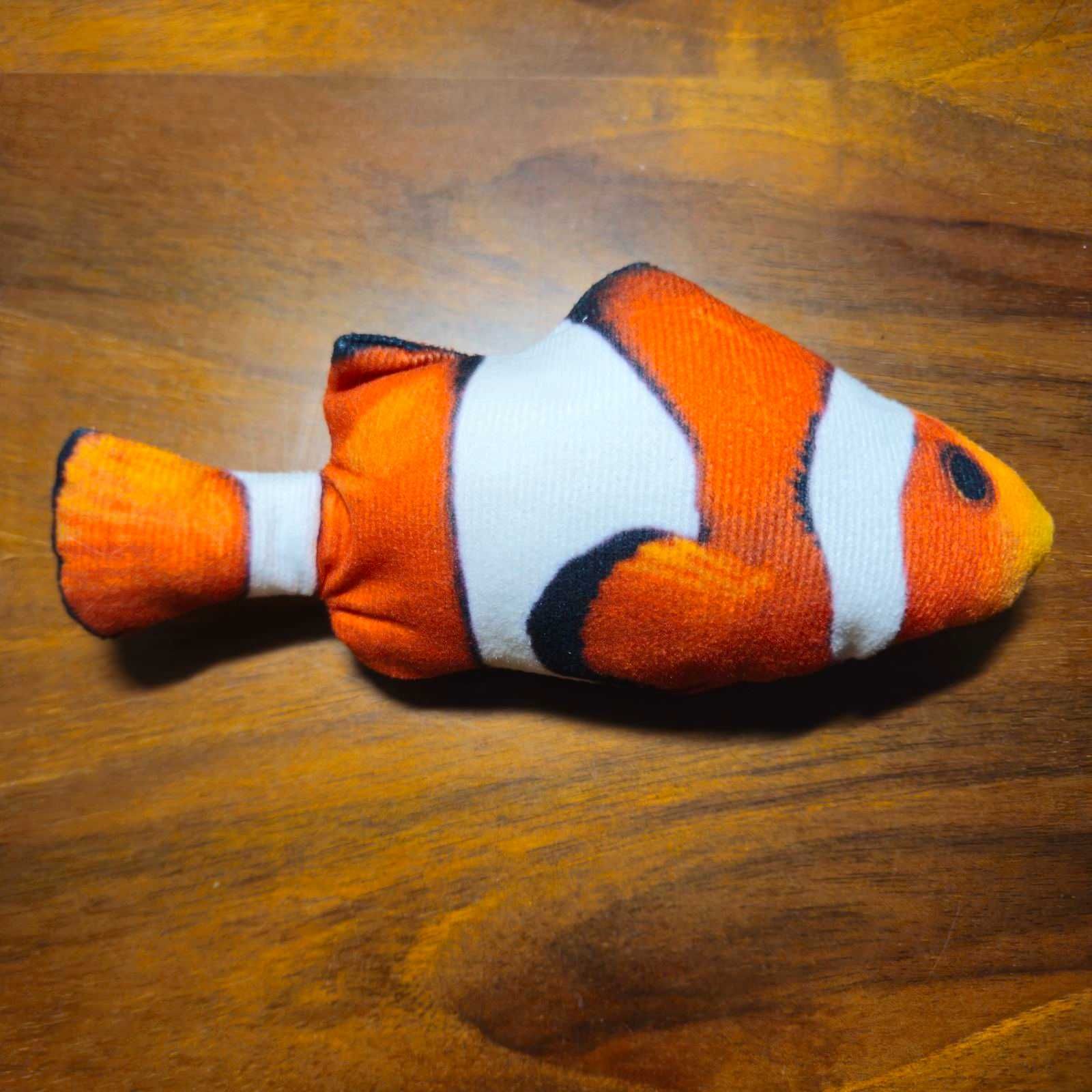 Игрушка для котов Рыбка 20см Клоун оранжевый