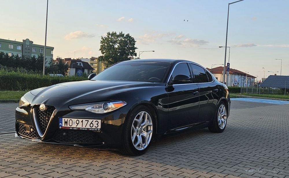 Alfa Romeo Giulie 2.0 280 km. Powłoka Ceramiczna. Bezwypadkowa
