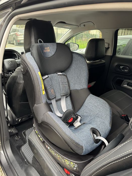 Дитяче автокрісло Britax Romer 0-3 поворотне