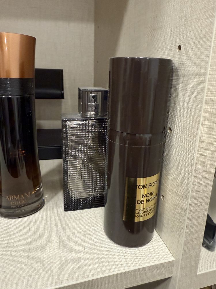 Perfumes tom ford, armani, CH, rituals