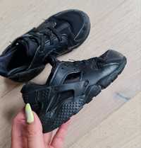 Nike huarache r 26 czarne idealne adidasy