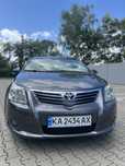 Toyota Avensis 2010 року