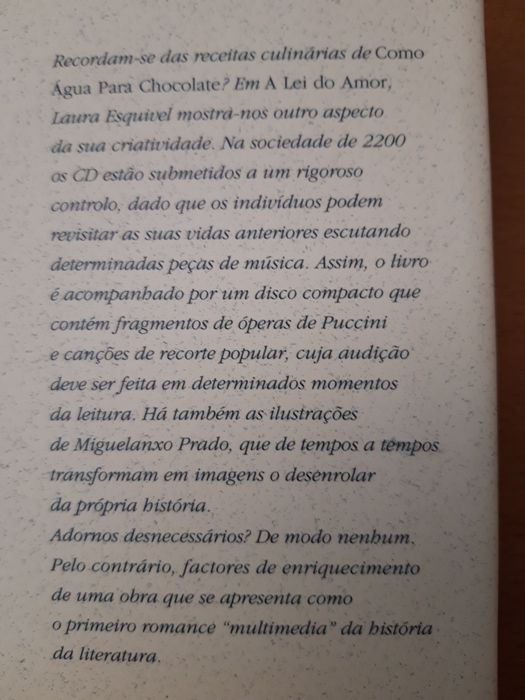 2 livros de Laura Esquivel: A Lei do Amor/Tão Veloz como o Desejo