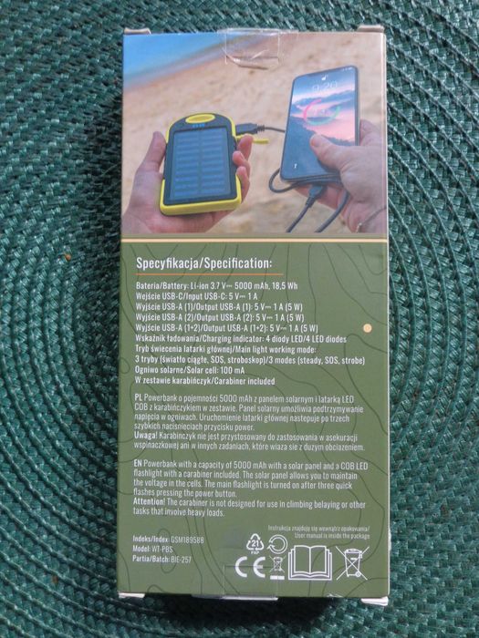 Powerbank solarny z latarką 5000 mAh - nieużywany