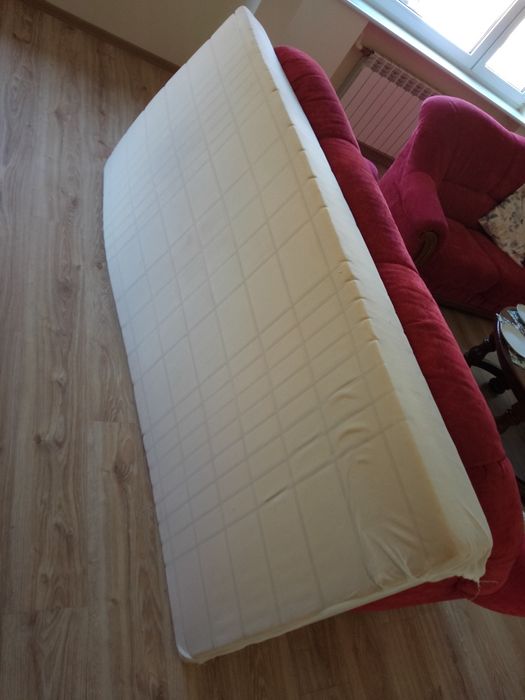 Pianka od materaca. 200x 90 cm. Stan bdb. bez pokrowca..
