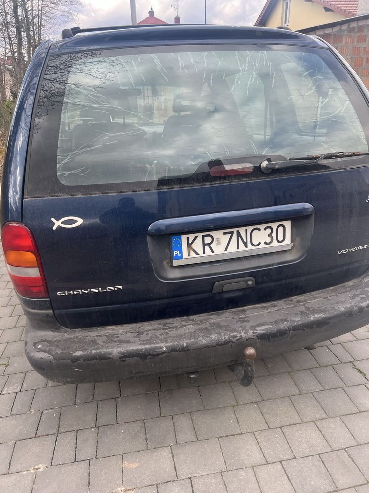 Chhrysler voyager 2000 rok